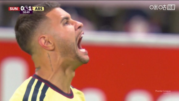 神仙球解锁首球！吉马良斯弧顶轰出炸裂世界波！阿森纳1-0领先【独家看英超就在咪咕】